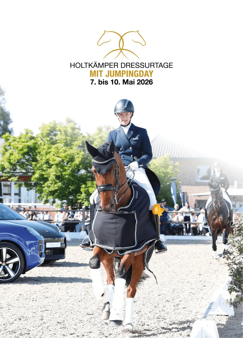 Holtkämper Dressurtage 2026 mit Jumpingday vom 7. bis 10. Mai – Dressurreiterin auf braunem Pferd mit Siegerschleife